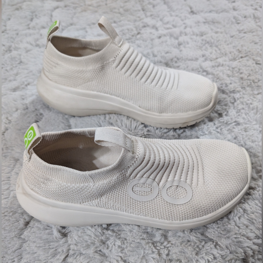 Oofos OOmy Zen Chalk Women's Size 8 Sneakers